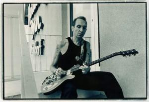Steve Hooker (UK) & Toys Breakers