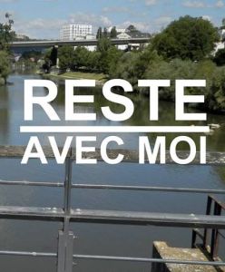 Reste avec moi