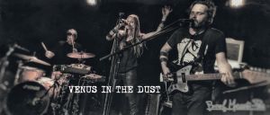 Vénus in the dust