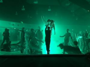 LAB SALON "Performing performing"