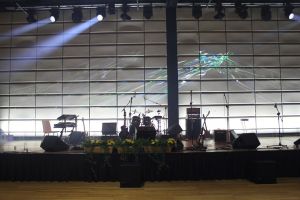 Concert au clou et le bec