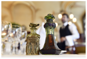 De l’Art Nouveau à l’Art Déco : Exposition de flacons à parfum